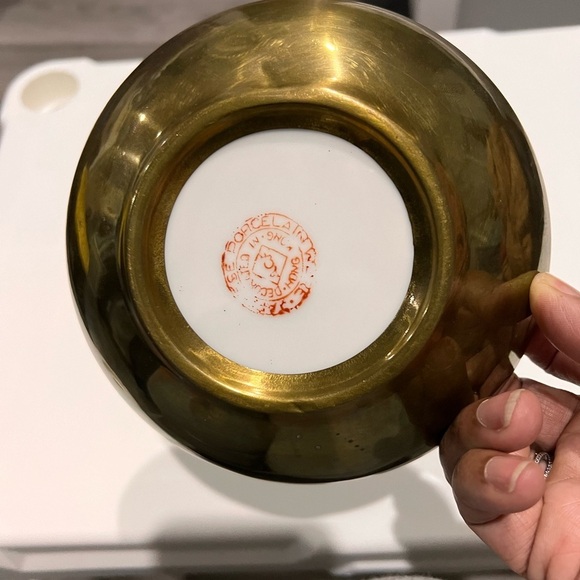 Vintage Japanese Chinoiserie Porcelain and Brass Bowl - Picture 9 of 9